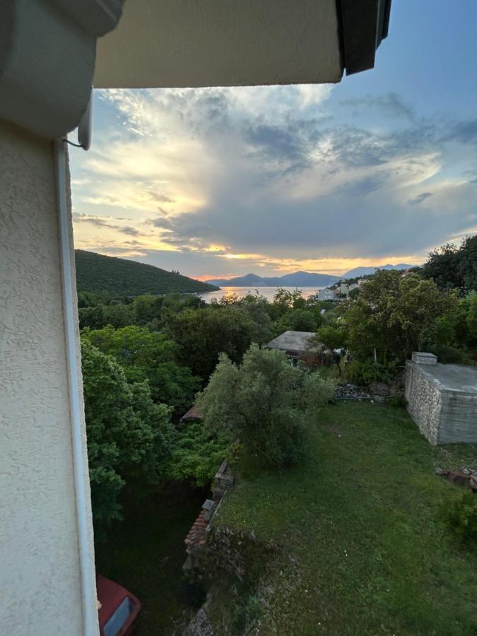 Lazarus Bigova Apartments Tivat Ngoại thất bức ảnh